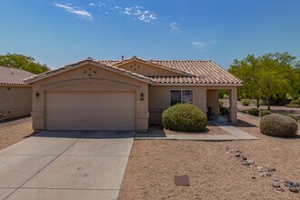 7220 W Hess Ave in Phoenix, AZ - Building Photo - Building Photo