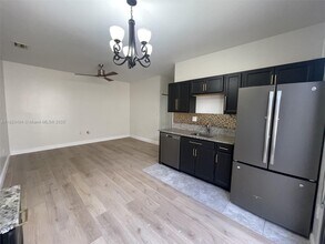 3530 SE 4th St in Homestead, FL - Building Photo - Building Photo