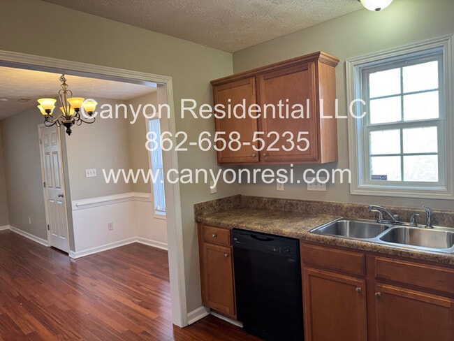 5629 Thackeray Dr in Fayetteville, NC - Building Photo - Building Photo