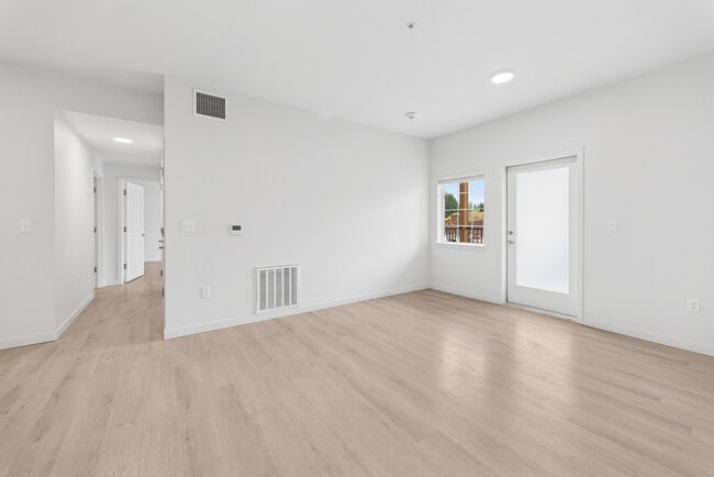 Cascade Creek Apartments in Sandy, OR - Foto de edificio - Building Photo