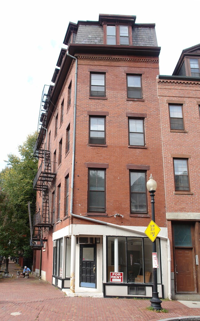251 Shawmut Ave in Boston, MA - Foto de edificio - Building Photo