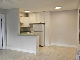 804 NE 17th Terrace in Fort Lauderdale, FL - Building Photo - Building Photo