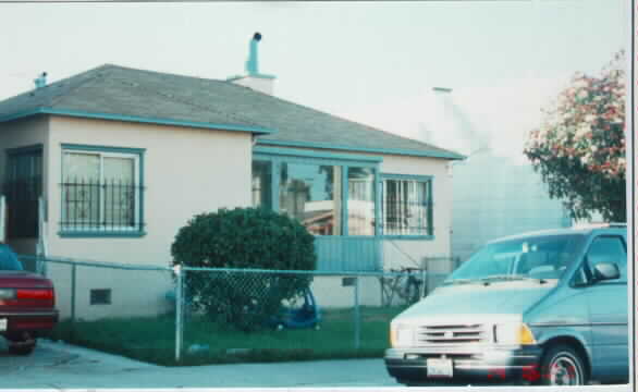 240 Oriente St in Daly City, CA - Foto de edificio - Building Photo