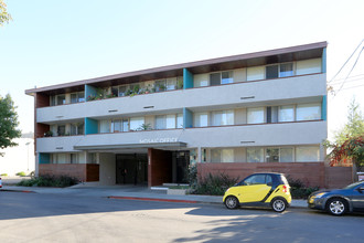 Mosaic Apartments in Redwood City, CA - Building Photo - Building Photo