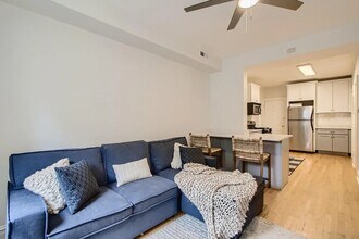 1629 W Julian St-Unit -1F in Chicago, IL - Building Photo - Building Photo