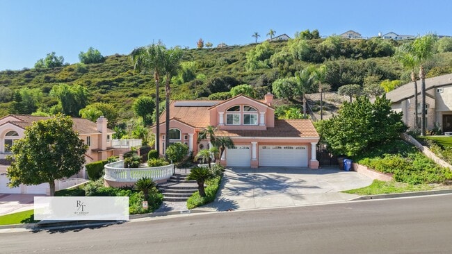 property at 19922 E Country Hollow Dr