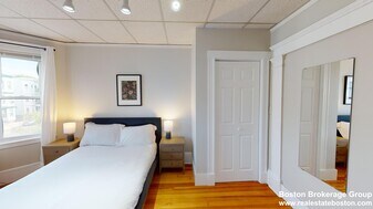 123 Boston St, Unit 2 in Boston, MA - Building Photo