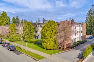 Cedar Lodge Apartments in Surrey, BC - Building Photo - Building Photo