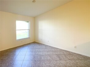 1417 SE 8th Ave in Cape Coral, FL - Building Photo - Building Photo