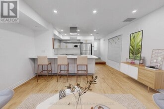 40 Merchant Ln in Toronto, ON - Building Photo - Building Photo