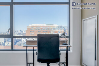 771 Beacon St in Boston, MA - Foto de edificio - Building Photo