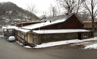104 Main Ave in Logan, WV - Building Photo
