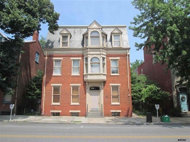 455 W Market St in York, PA - Foto de edificio