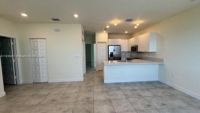 10295 NW 64th Terrace in Doral, FL - Building Photo