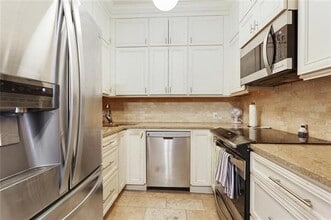 63 French Market Pl in New Orleans, LA - Building Photo - Building Photo