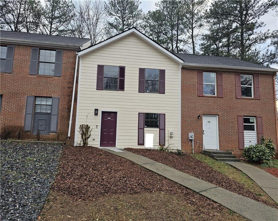 6002 Pat Mell Pl SE in Smyrna, GA - Building Photo