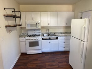 231 S Halcyon Rd in Arroyo Grande, CA - Building Photo - Building Photo