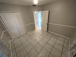 2128 Riviera Dr in Clearwater, FL - Building Photo - Building Photo