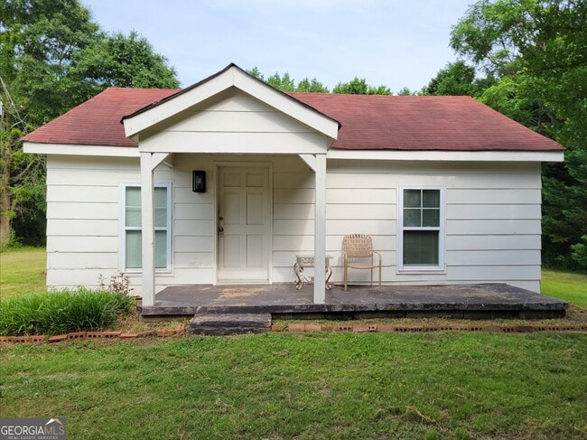 property at 800 Murphy Rd