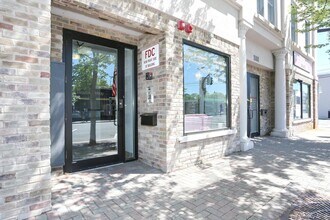 21 E Central Ave in Pearl River, NY - Building Photo - Building Photo