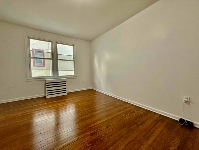383 Ashford Ave in Dobbs Ferry, NY - Building Photo - Building Photo