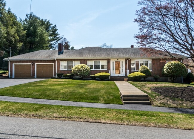 property at 80 Woodcliff Dr