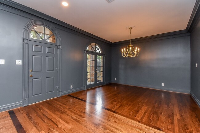property at 1601 Nantucket Dr