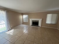 41296 Magnolia St in Murrieta, CA - Foto de edificio - Building Photo