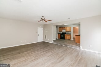 6462 Dekeon Dr in College Park, GA - Building Photo - Building Photo