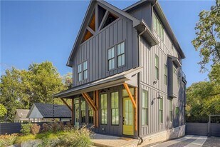 997 Wylie St SE in Atlanta, GA - Building Photo