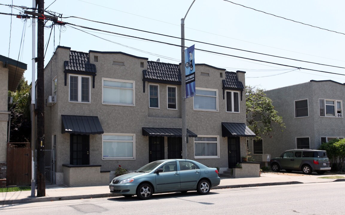 2404-2410 E Broadway in Long Beach, CA - Building Photo