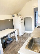87 Samuel St in Kitchener, ON - Building Photo - Building Photo