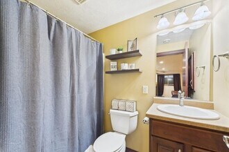 8113 S Copper Ridge Rd in Sioux Falls, SD - Foto de edificio - Building Photo