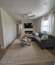 1857 Brookview Dr S in Jacksonville, FL - Building Photo - Building Photo