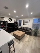 10872 SW 89th St in Miami, FL - Building Photo - Building Photo