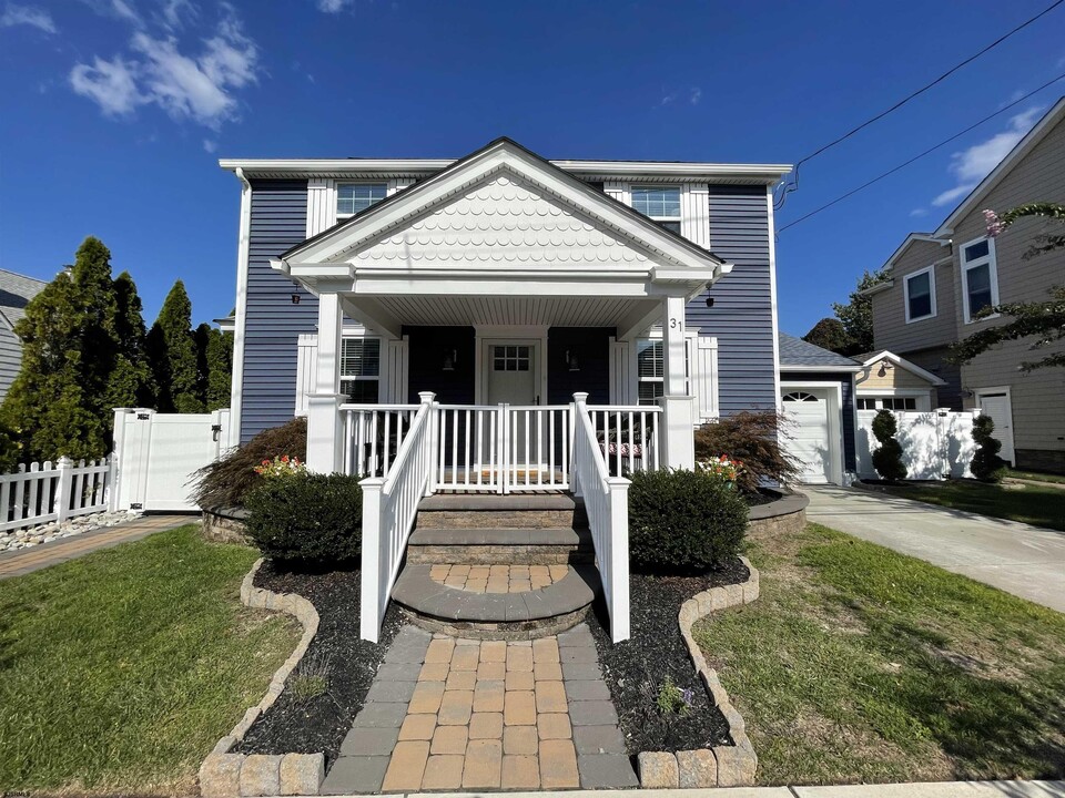 31 N Clarendon Ave in Margate City, NJ - Building Photo