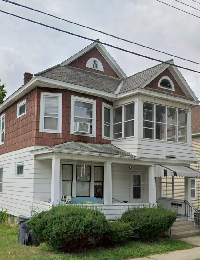 74 Lincoln Ave Rentals in Amsterdam, NY