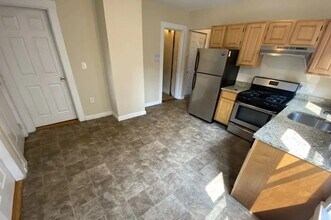 66 Middle St, Unit 2 in Boston, MA - Building Photo - Building Photo