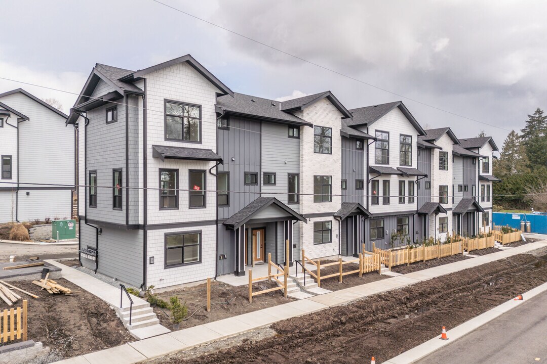 Gordon Square in Langley, BC - Building Photo
