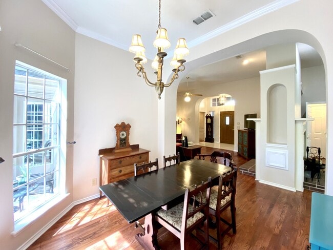 13706 Morningbluff Dr in San Antonio, TX - Building Photo - Building Photo