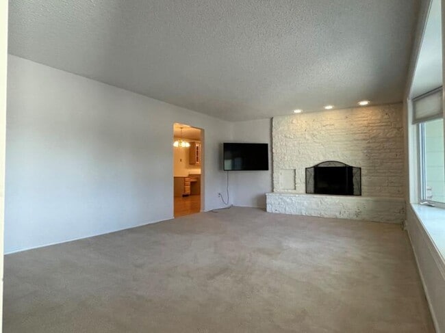 1419 Rimrock Rd in Billings, MT - Building Photo - Building Photo