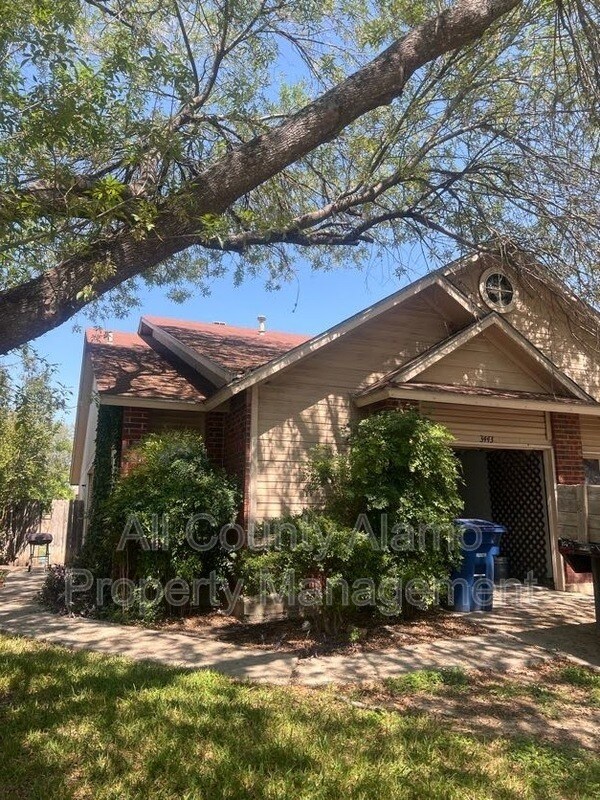 3443 Ridge Smoke in San Antonio, TX - Building Photo - Building Photo