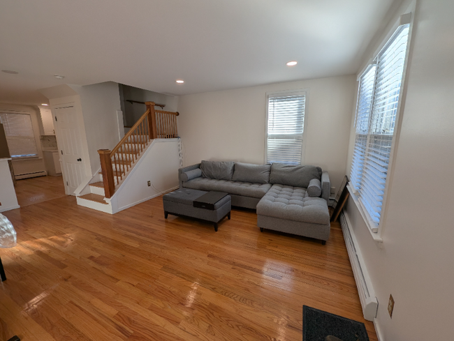 48 Rockvale Cir in Boston, MA - Building Photo - Building Photo