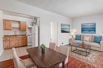 El Dorado in Downey, CA - Building Photo - Building Photo
