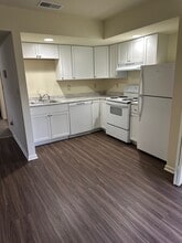 1409 Varsity Ln in Salisbury, MD - Building Photo - Building Photo