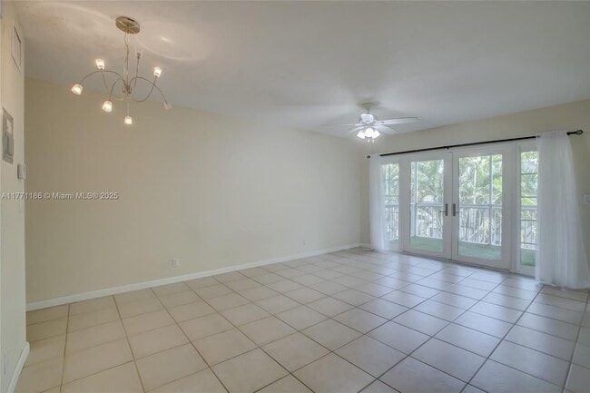 2424 SE 17th St in Fort Lauderdale, FL - Foto de edificio - Building Photo