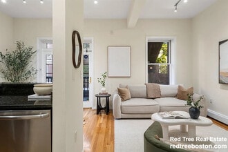 59 Fort Ave, Unit 1 in Boston, MA - Foto de edificio - Building Photo