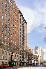 30 E 72nd St in New York, NY - Building Photo - Building Photo