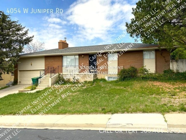 property at 4054 W Juniper Rd