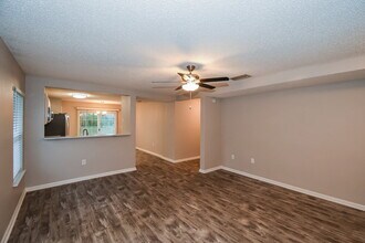 859 Collinswood Dr in Jacksonville, FL - Building Photo - Building Photo